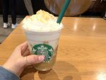 アーモンドミルクバナナフラペチーノ