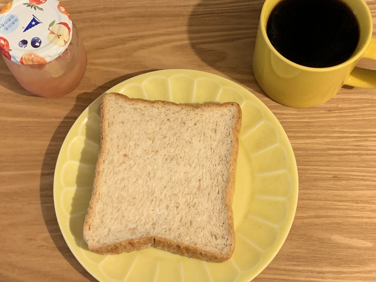 パンにジャム