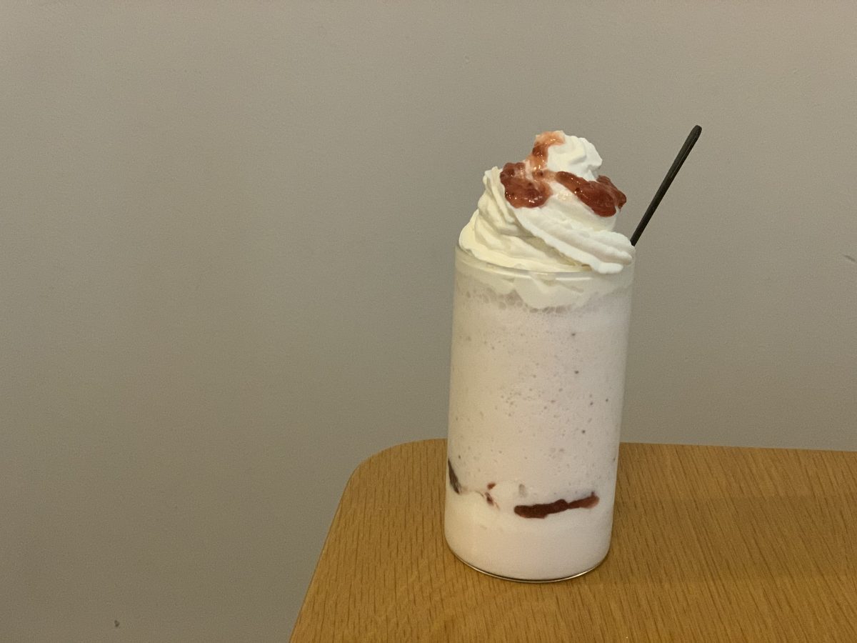 スタバ風ストロベリーフラペチーノ