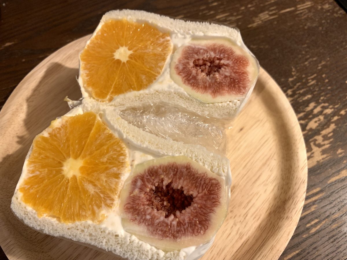 フルーツサンド