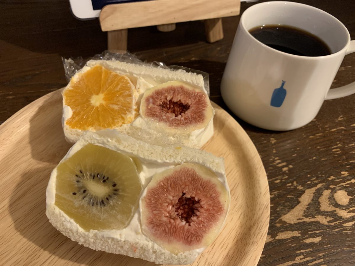 フルーツサンド