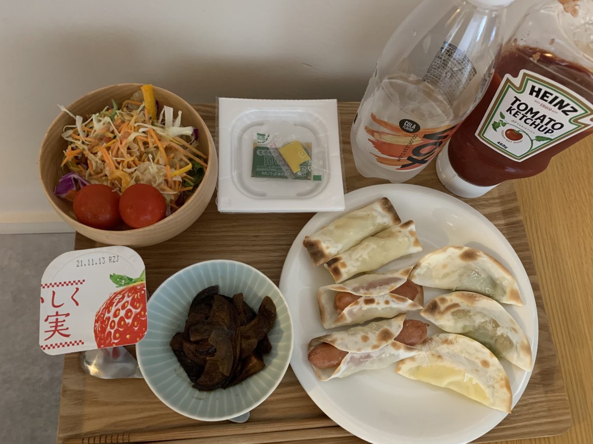 ソーセージ&ポテト、アボカド&チーズのパリパリ焼き
