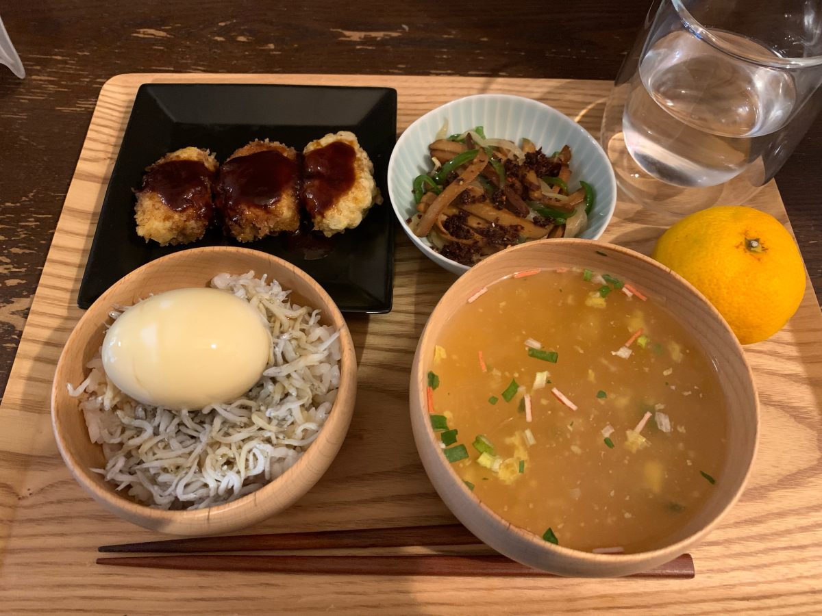 しらすごはん定食