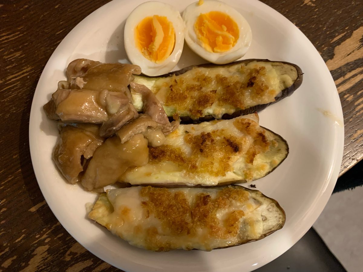 照り焼きチキン、茄子のチーズパン粉焼き、ゆで卵