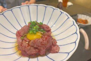 なんばで食べ飲み放題ランチ『焼肉lab難波店』で弟の誕生日祝い