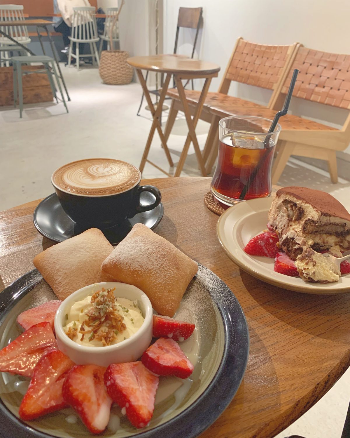 ティラミスがおいしい♡難波カフェ『Vourke(ヴォーク)』